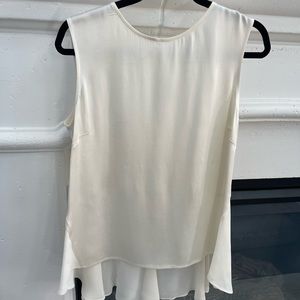 St John woman’s top size 12.  Worn once. Like new.